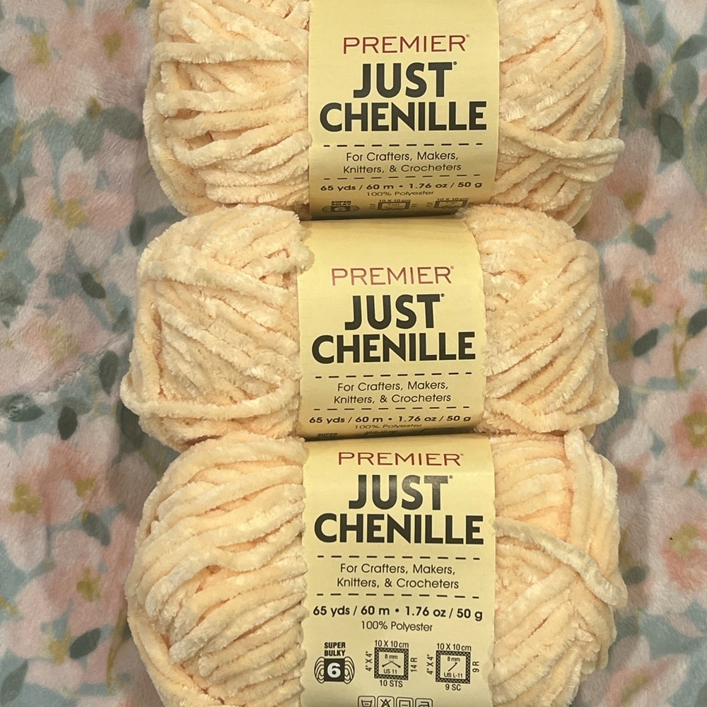 Premier Just Chenille Plush Yarn - oyster